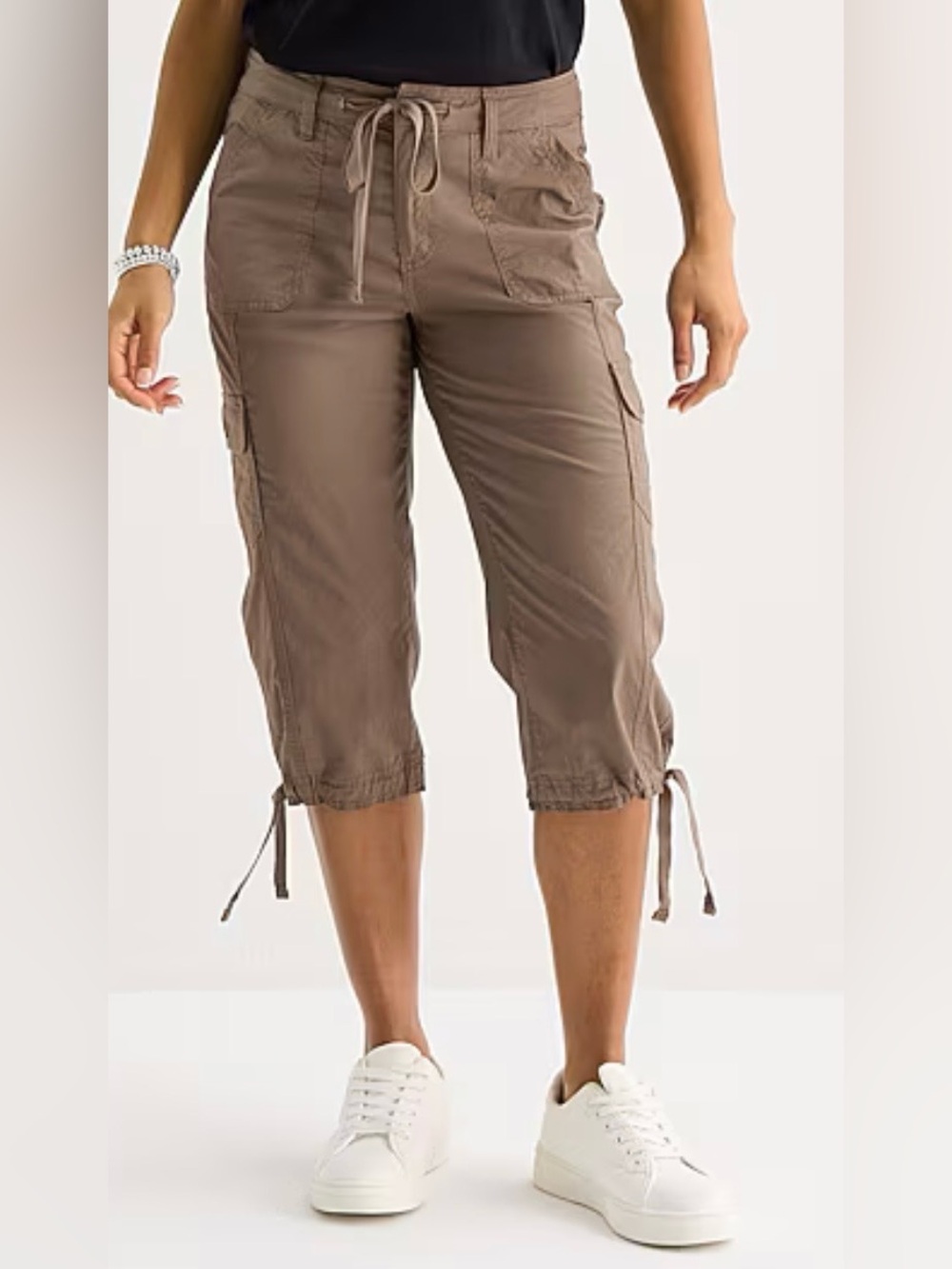 St. John's Bay Cargo Capri Pants